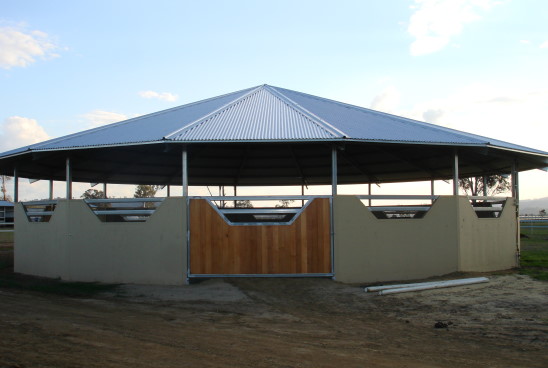 Round Yard Entrance Round Yard Entrance